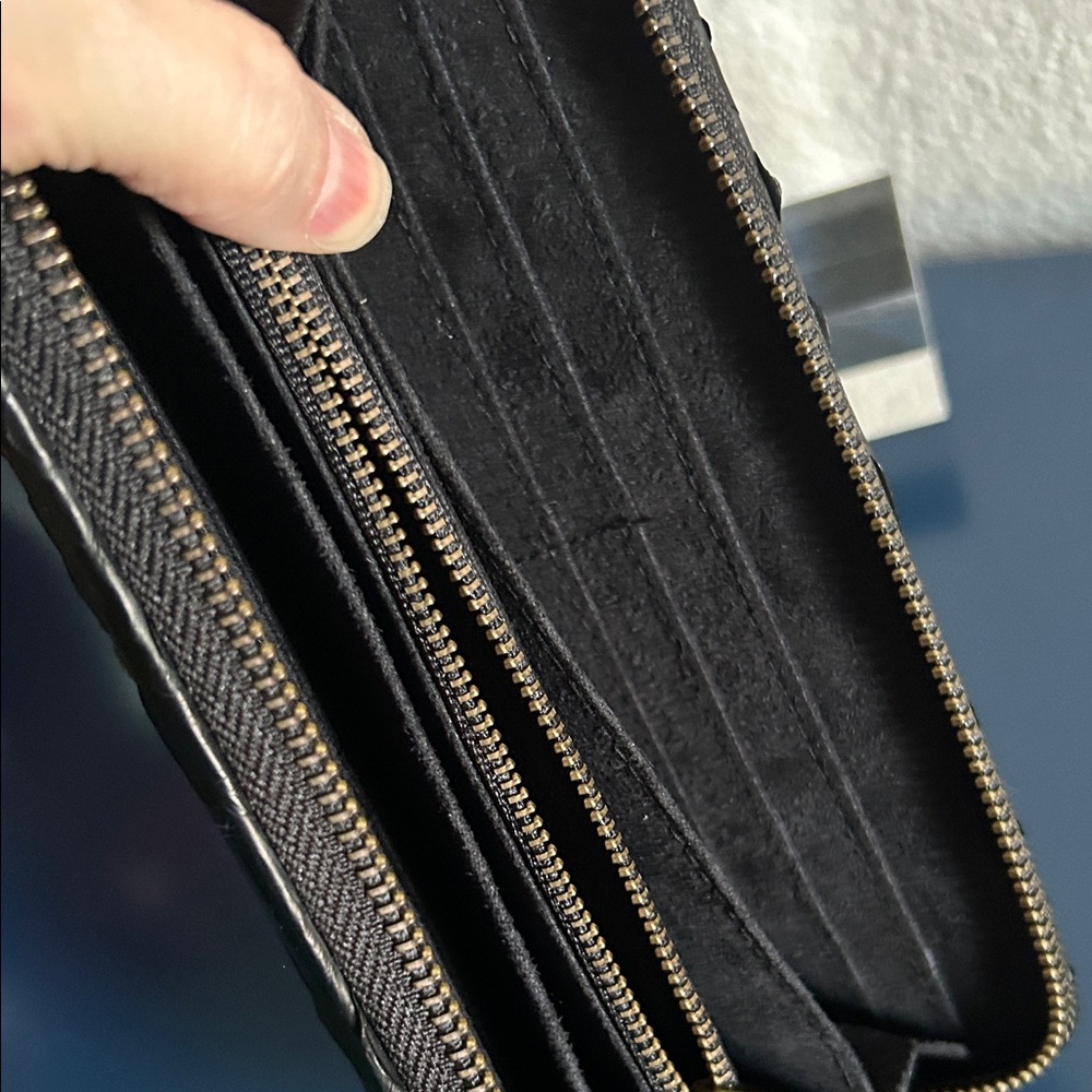 Black Snakeskin Python Textured Zip Around Wallet… - image 4